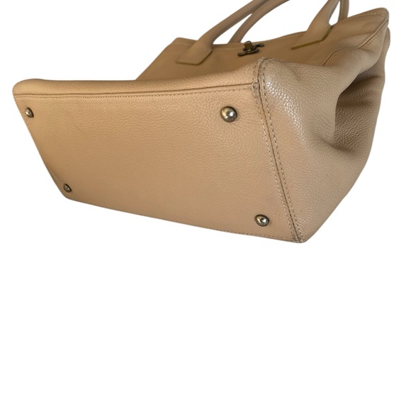 CHANEL Cerf Tote Beige - Picture 8 of 12